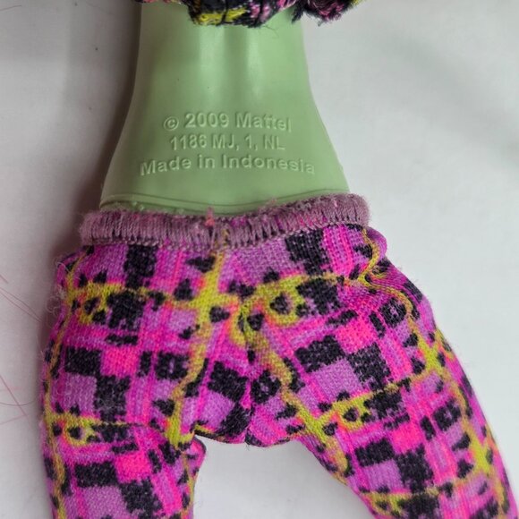 OG Monster High Venus McFlytrap 2009 Doll With Denim Jacket - Picture 4 of 8